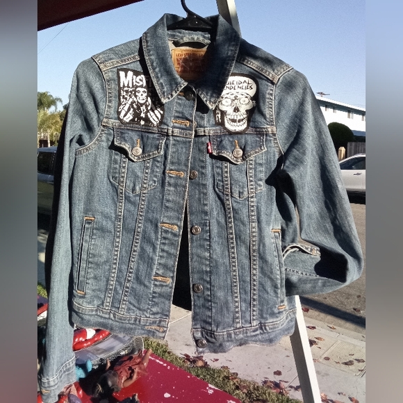Artisan Punk 80's Levi's Blue Denim Jacket with Hand-sewn Patches Mens S
